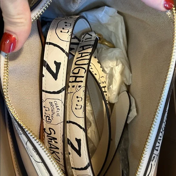 NWT Coach Peanuts Rogue - Picture 5 of 6